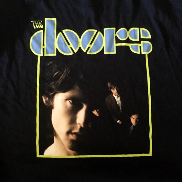 Rare Doors Graphic Tee Shirt. - Picture 3 of 4